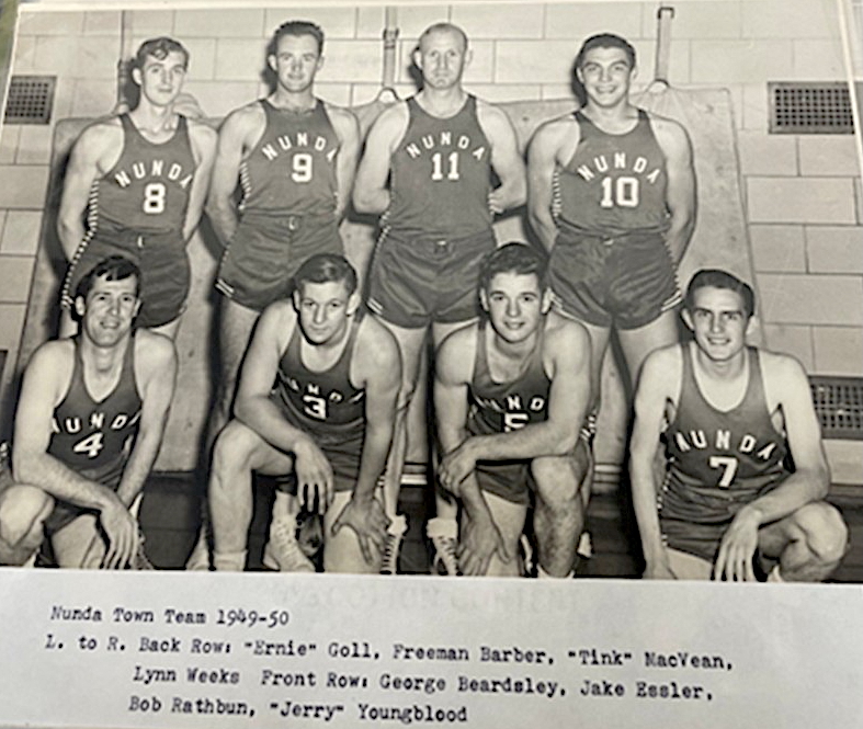 1943 